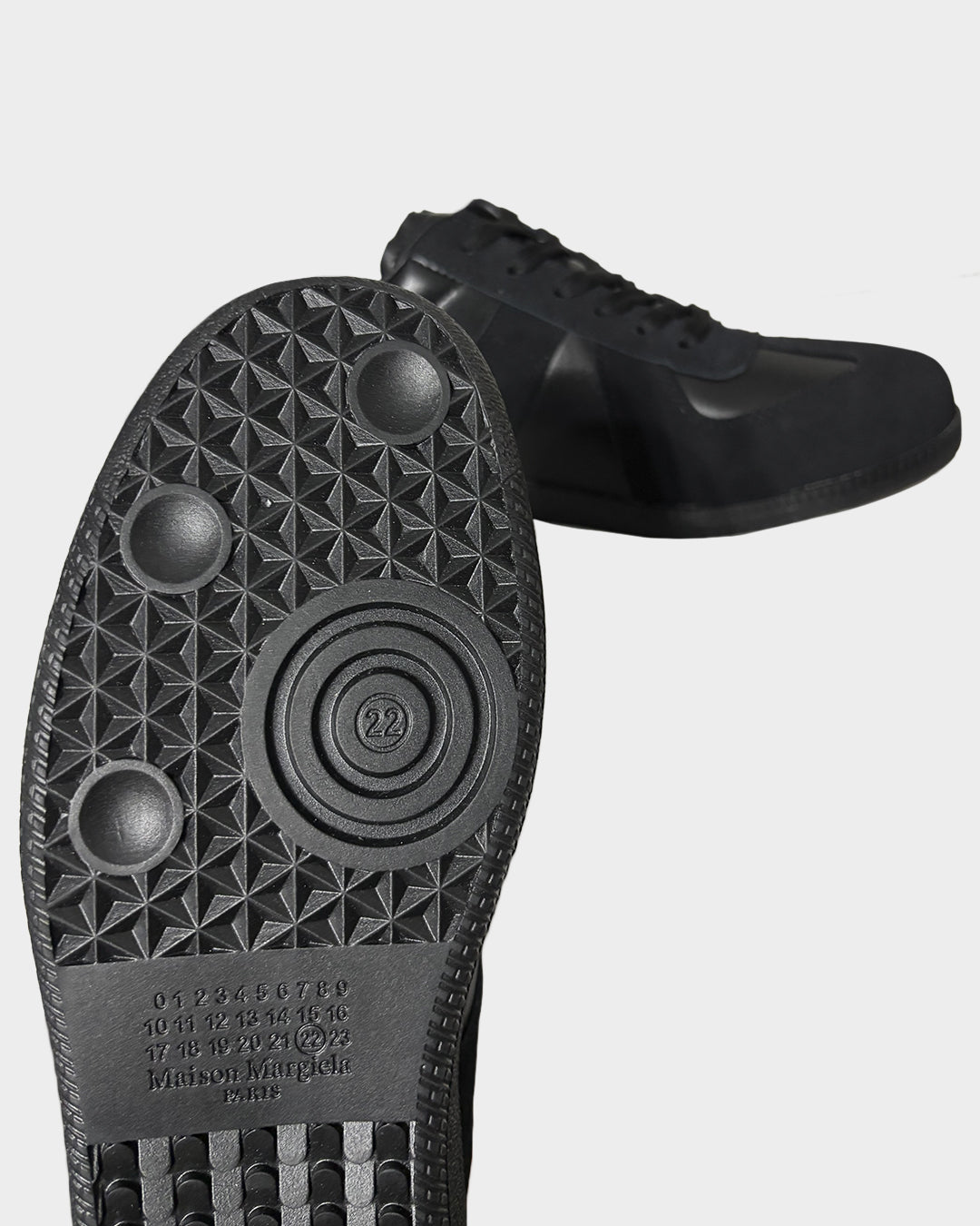 Maison Margiela Black GAT