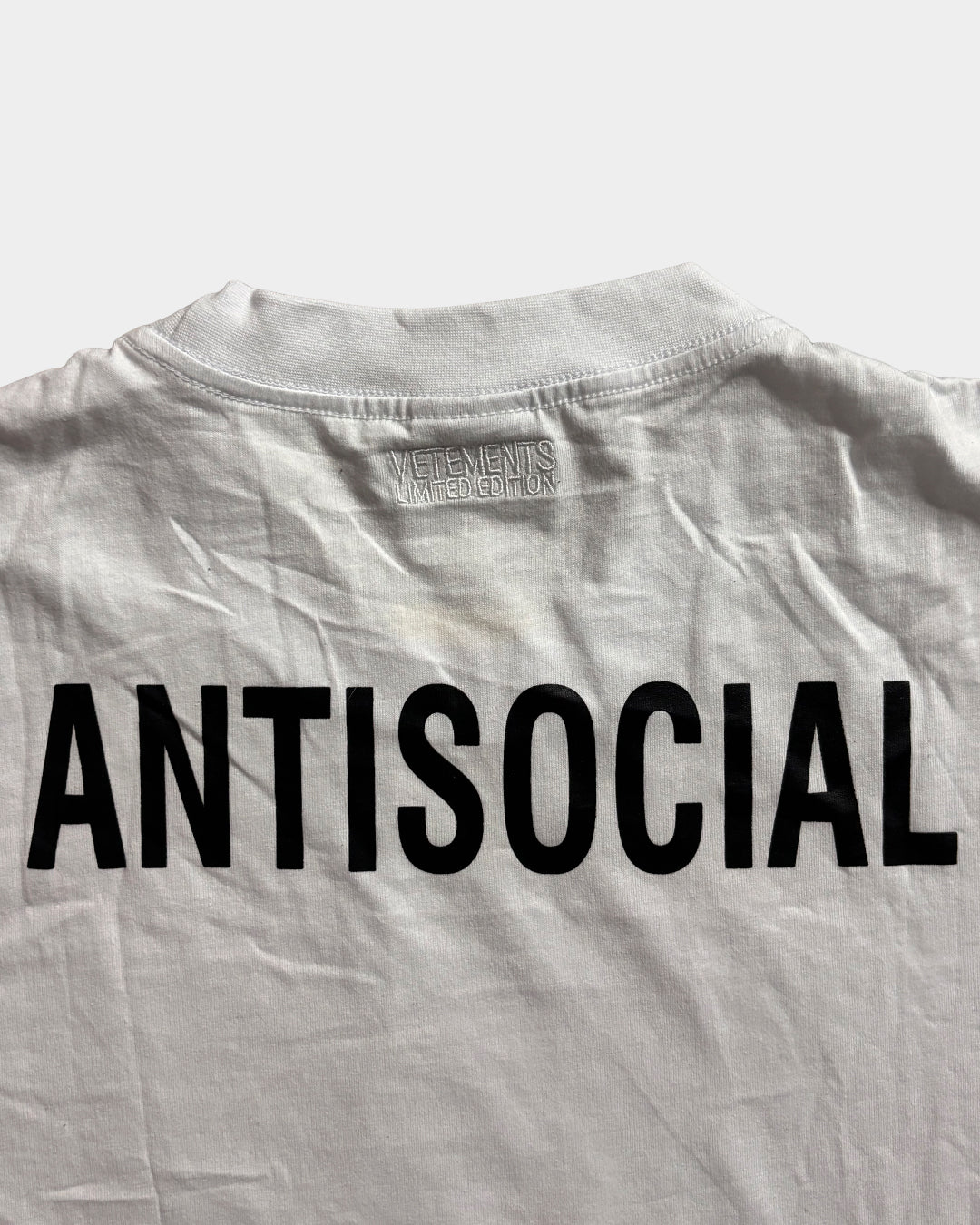 Vetements No Social Media Tee